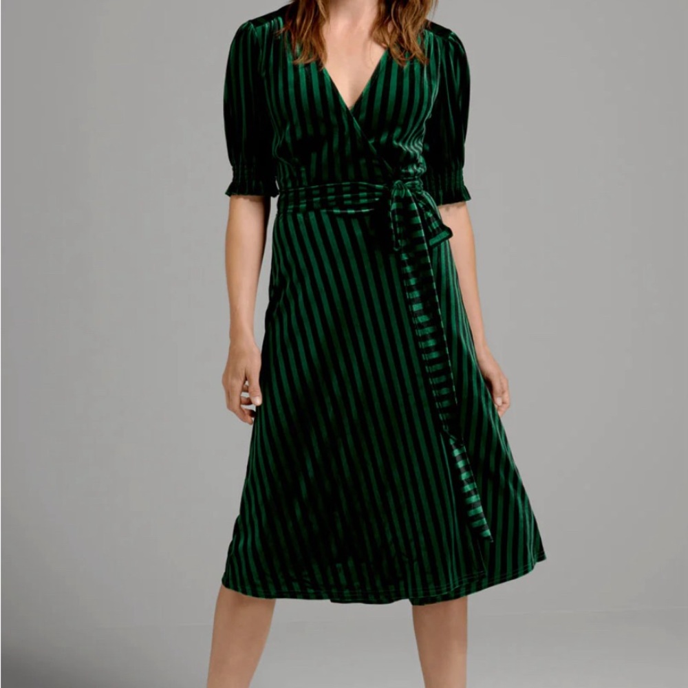 Modcloth velvet green black striped stripes L wrap dress gothic vampire glam